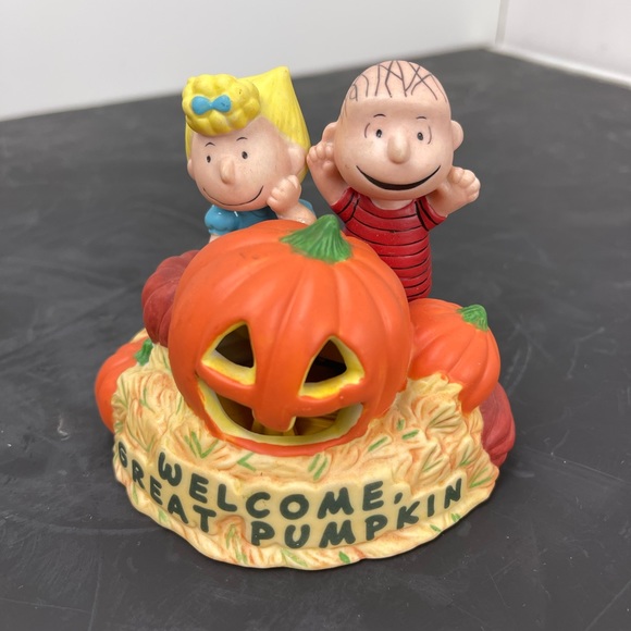 Peanuts decorative Halloween accents - Picture 2 of 7